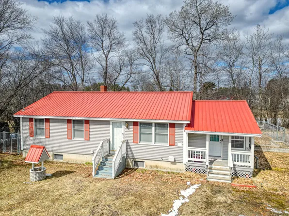 40 Saint James Street, Skowhegan, ME 04976