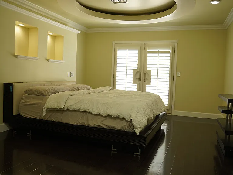2409 Lourdes Ave — Photo 7