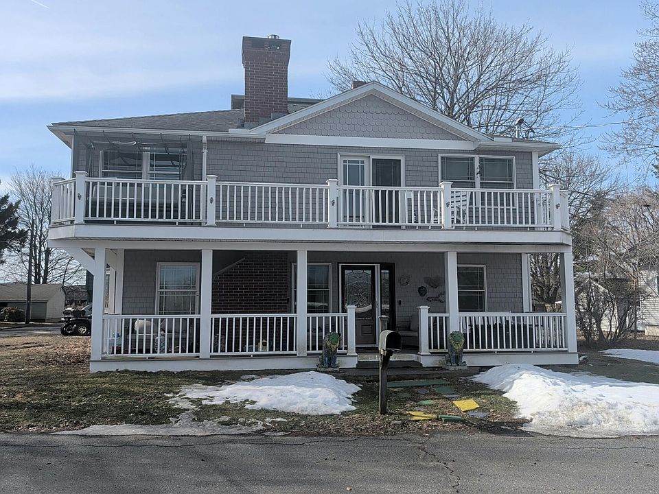 1st image of 129 Riverbank Rd