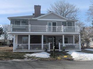 129 Riverbank Rd, Northampton, MA 01060