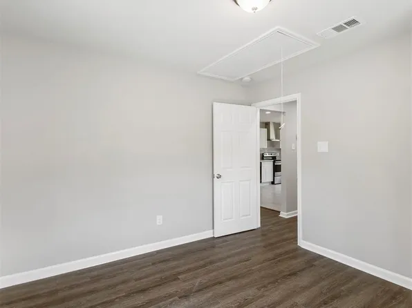 2314 34th Ave N, Texas City, TX 77590