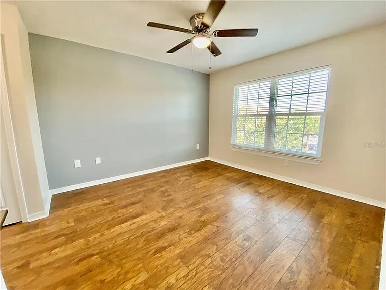 5467 Vineland Rd #6301 — Photo 33