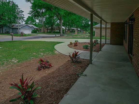 5th image of 2771 Honeywood Dr