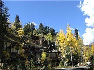 5th image of 4842 Meadow Ln