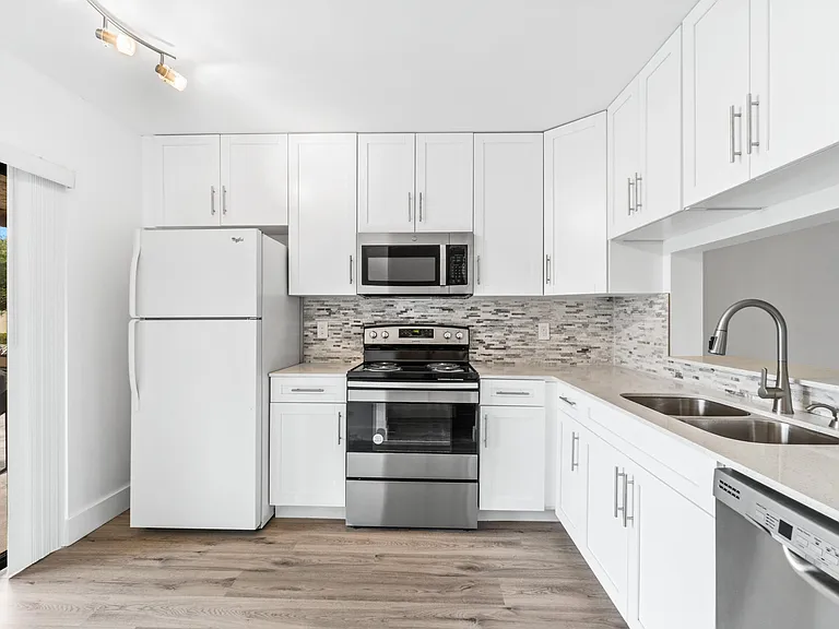 5151 W Club Cir #206 — Photo 9