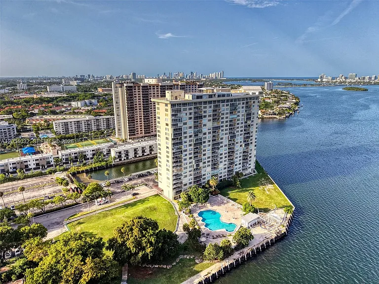 11111 Biscayne Blvd #5A — Photo 49