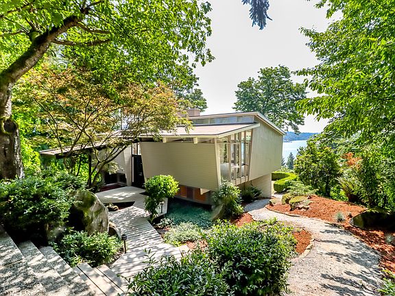 5th image of 8412 85th Ave SE