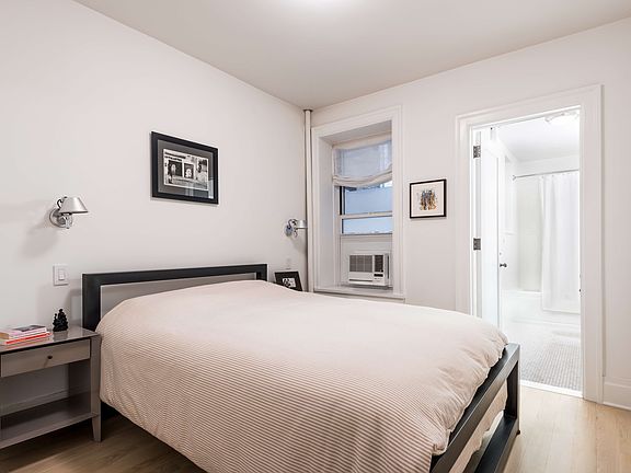 3rd image of 26 Gramercy Park S #3CD