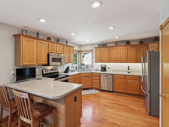 5th image of 1530 Ashwood Dr