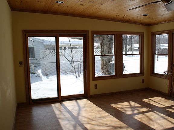5th image of 6288 Glenwood Dr