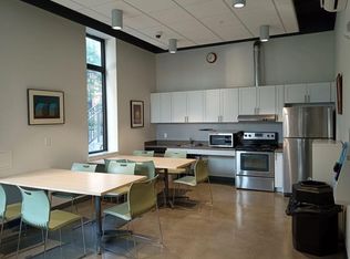 Abbey Lincoln Court, Seattle, WA 98144