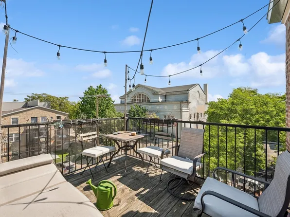 2204 W Warren Blvd APT 3, Chicago, IL 60612