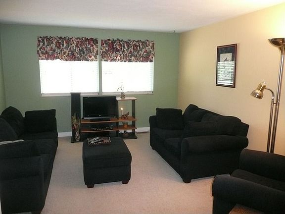 4th image of 5000 Fairlake Ln