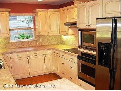 2nd image of 513 N Hyer Ave