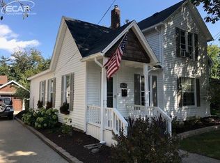 703 S Leroy St, Fenton, MI 48430