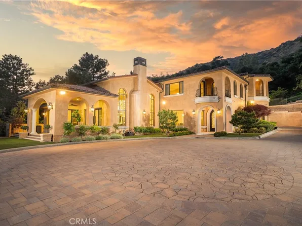 1051 Oak Canyon Ln, Glendora, CA 91741