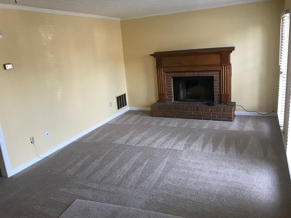 1st image of 870 Indian Lake Dr