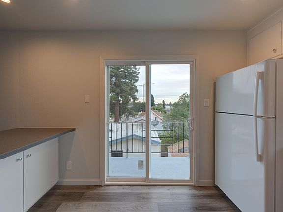 2nd image of 3676 Laurel Ave APT 2