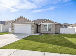 8602 Ashen Dr, Pasco, WA 99301