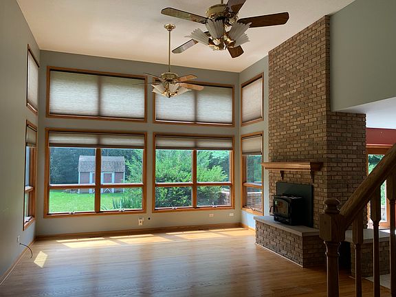 3rd image of 25549 Chipwood Dr