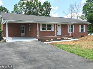 421 Shickle Ln, Inwood, WV 25428
