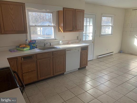 5th image of 31682 Stephen Dr