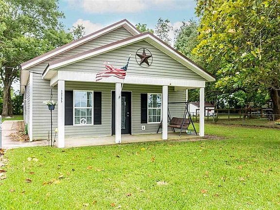 3rd image of 10295 Phelan Blvd