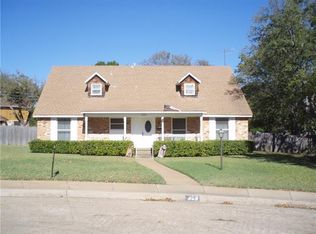 609 Meadow Heath Cir, Dallas, TX