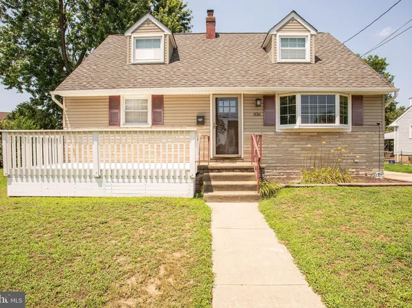 836 Devenney Dr, Bellmawr, NJ 08031