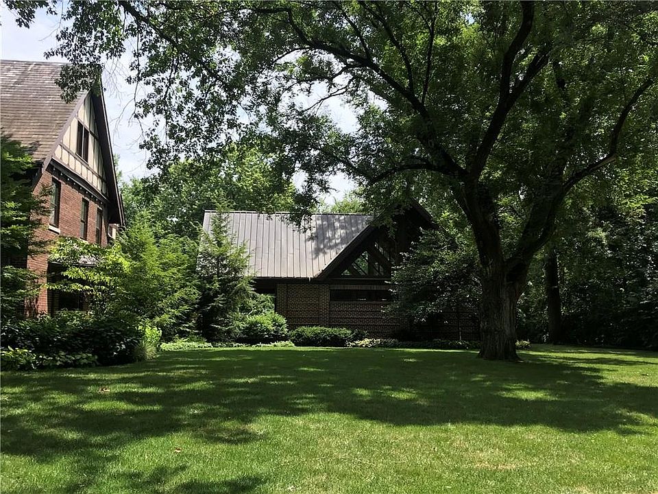 2nd image of 5555 Washington Blvd