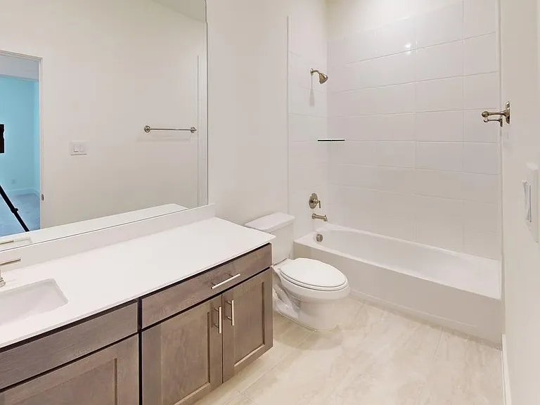 7033 Lathrop Ln — Photo 20