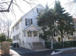 16 Field St, Cambridge, MA 02138