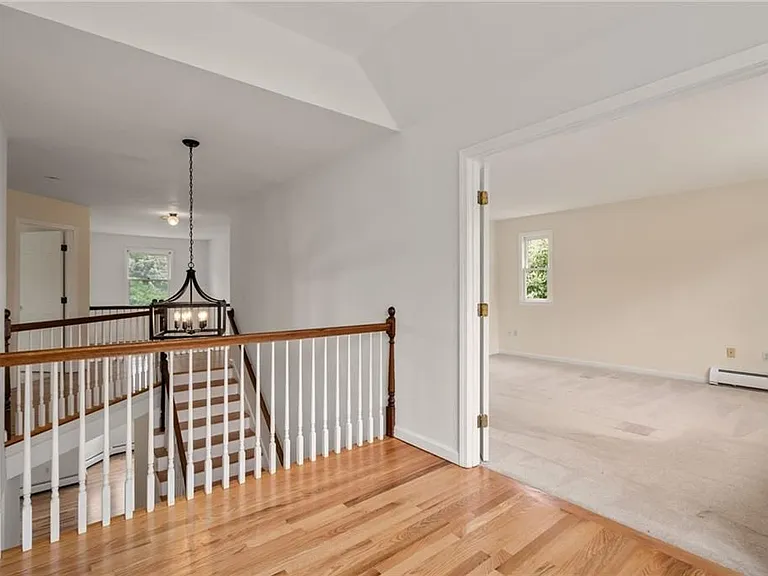 43 Bluegrass Dr — Photo 32