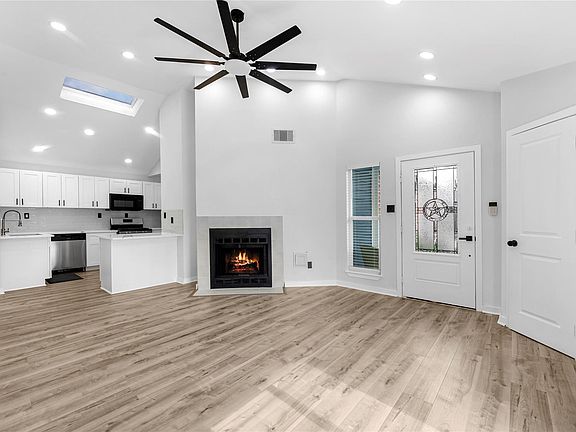 5th image of 18503 Willow Moss Dr