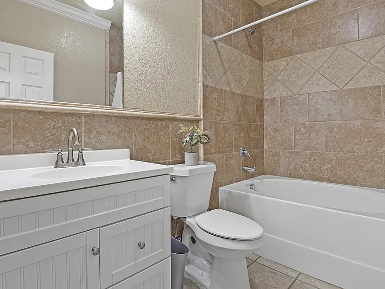 7559 Glen Mont Dr — Photo 21