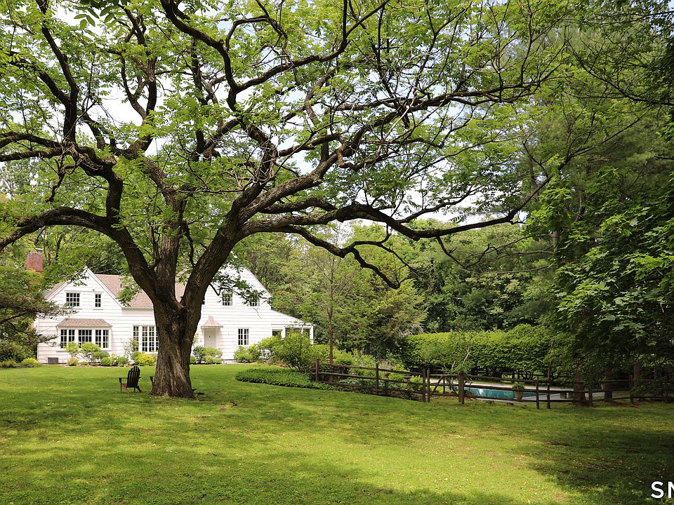 1st image of 152 East Rocks Road