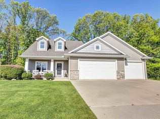 817 Woodrow St, Denmark, WI 54208