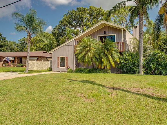 3rd image of 28123 Lois Dr