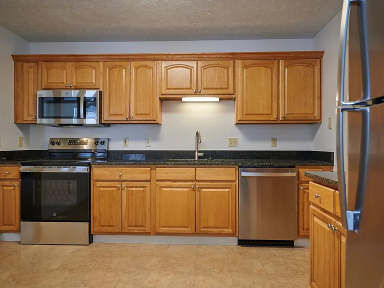 Grand Bay Apartments and Townhomes — Photo 59