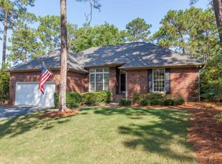 1 Pin Oak Ct, Pinehurst, NC 28374