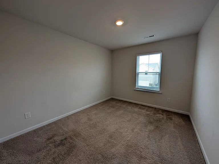 3030 Eastcott Ave — Photo 29