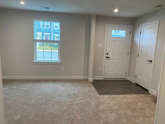 5th image of 10217 Wenden Way