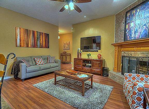 3rd image of 2301 Elkridge Dr
