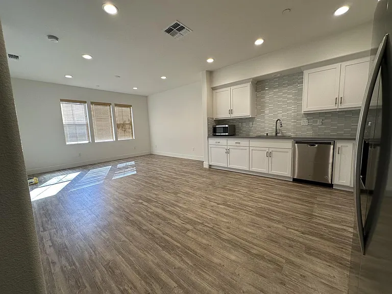 37649 Cape Cod Rd — Photo 2