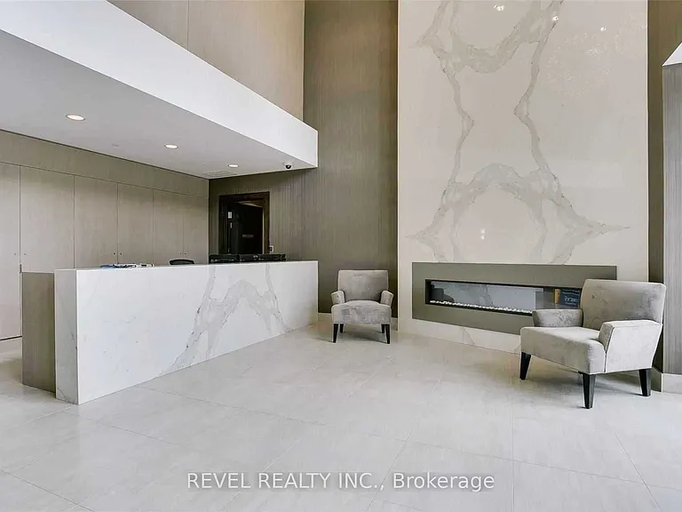 50 Bruyeres Mews #215 — Photo 19