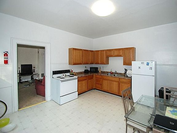 5th image of 1120 Belvedere St