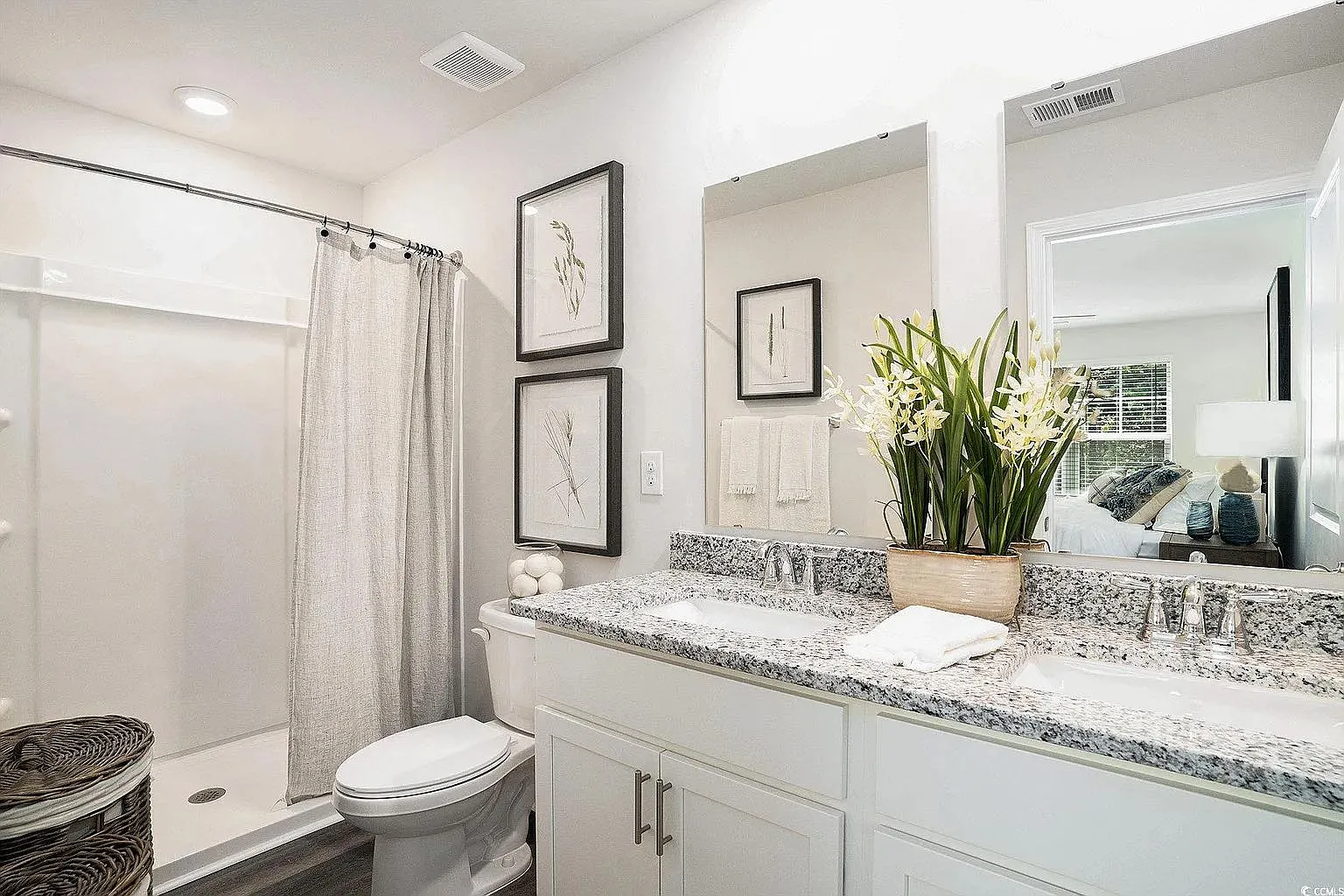 3 bed, 2.5 bath, 1418 sqft, $800 — Photo 3