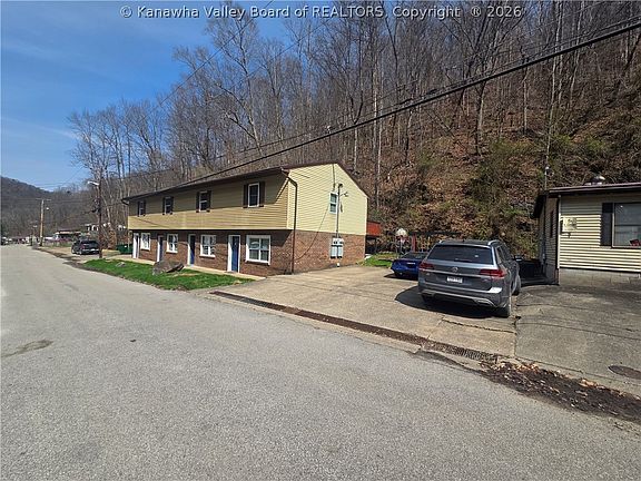 2nd image of 839 Georges Creek Dr