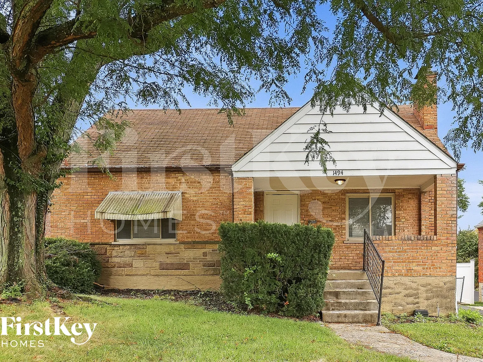 4 bed, 2.0 bath, 1332 sqft, $1,890 — Photo 1