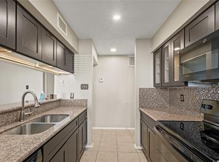 6701 Sands Point Dr APT 29, Houston, TX 77074